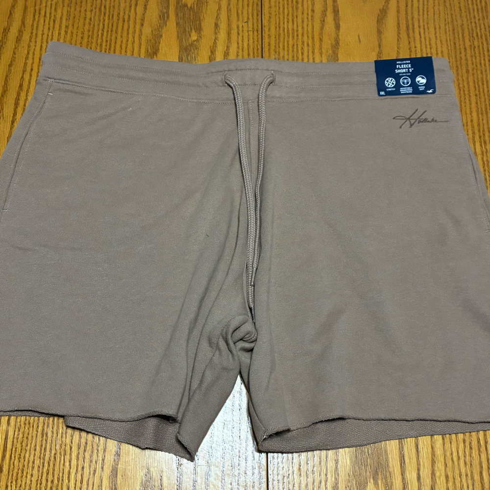 Hollister Mens XXL Fleece Shorts 5\" Inseam Taupe Brown Drawstring Raw Hem